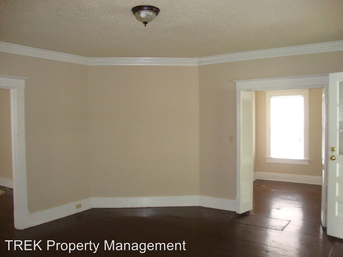 Foto principal - 2 br, 1 bath Apartment - 3478 Tutwiler Ave #2