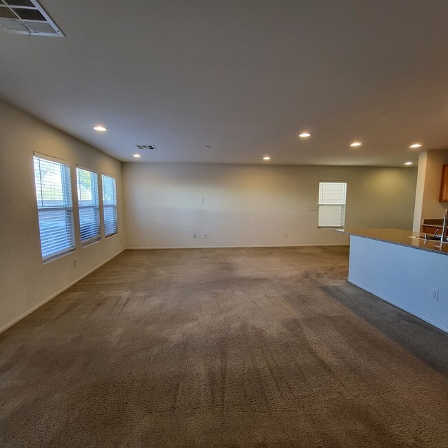 Building Photo - 9282 Keystone Ridge Ave