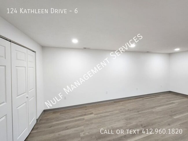 Building Photo - 124 Kathleen Dr