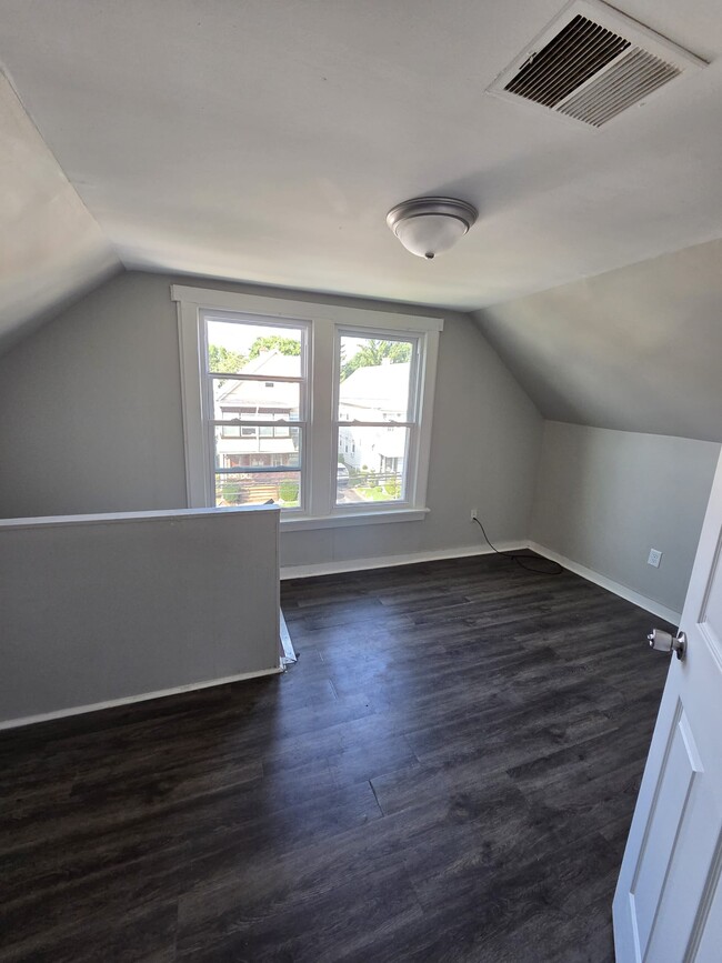 Building Photo - 64 Gorham Ave