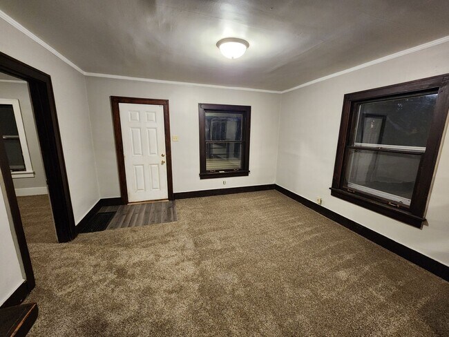 Foto del edificio - 4 Bedroom Home in Oak Park Area