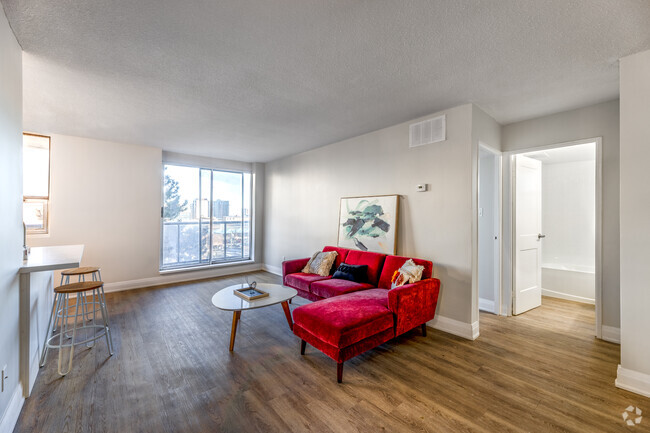 1BR, 1BA - Living Room - 150 Hughson St