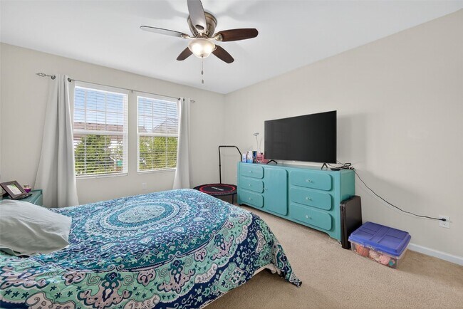 Foto del edificio - 535 Country Chase Dr