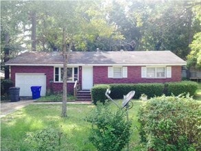 Building Photo - 5471 Attaway St