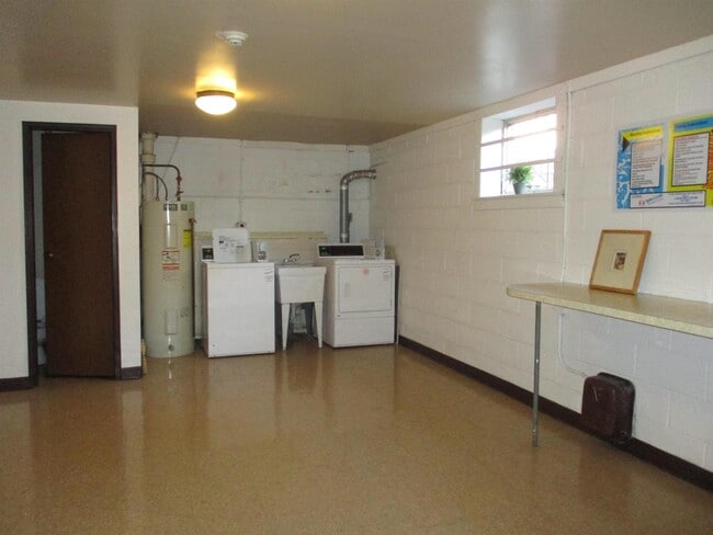 Foto del edificio - 88 Feronia Wy