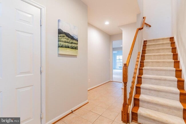 Building Photo - 21927 Windy Oaks Square