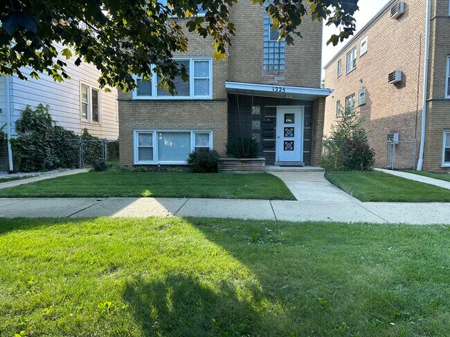 Building Photo - 1225 Marengo Ave