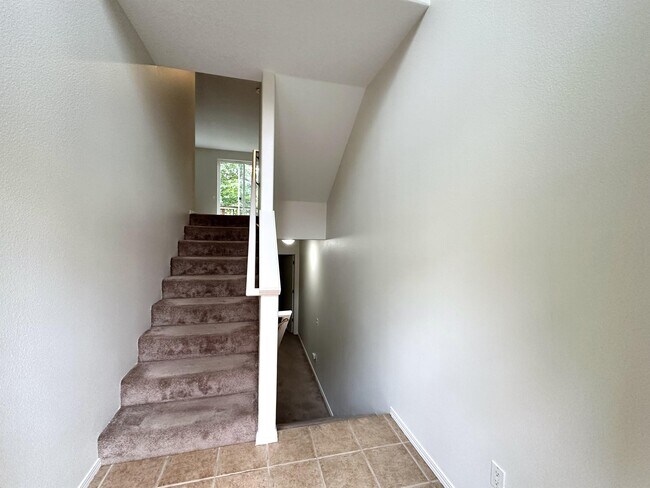 Building Photo - 13123 SW Raptor Pl
