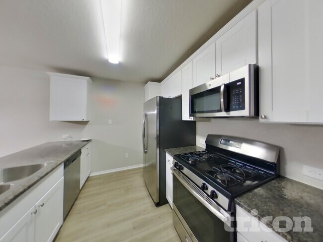 Foto del edificio - 8902 Lamus Wheel