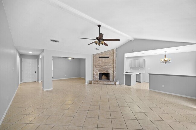 Foto del edificio - 6214 Gladewell Dr
