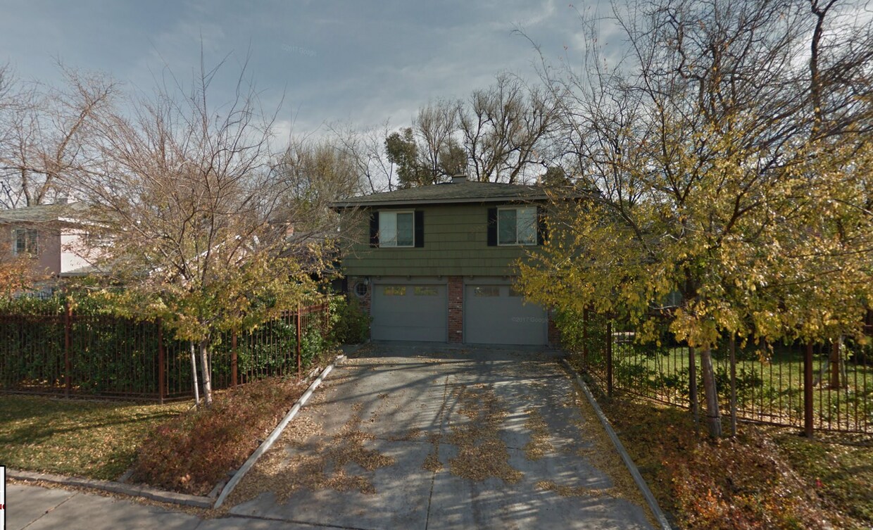 Foto principal - 3048-3050 Watt Ave