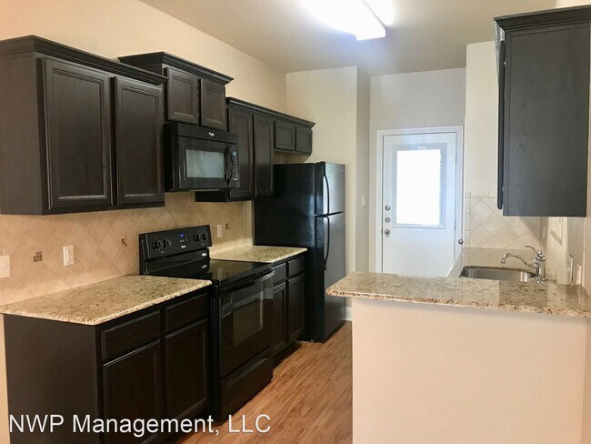 Building Photo - 3 br, 2 bath House - 322 Princess