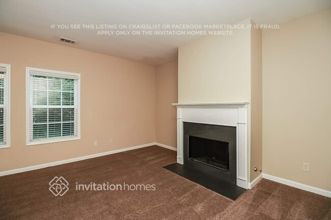 Foto del edificio - 3021 Leatherleaf Tr