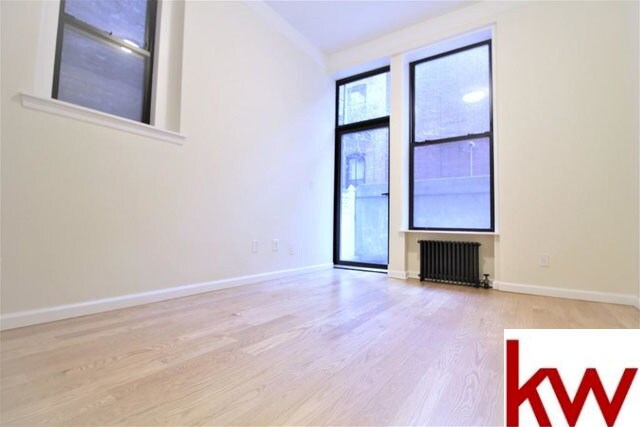 Foto principal - 123 E 82nd St