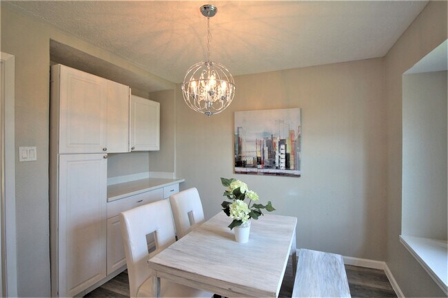 Building Photo - 16727 Bougainvilla Ln