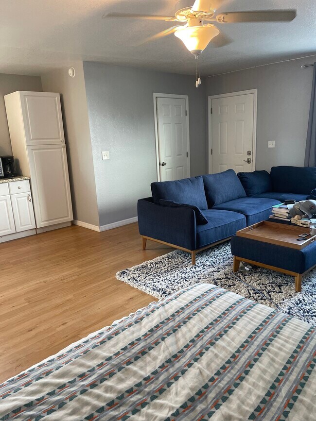 Foto del edificio - 3106 W Cordelia St
