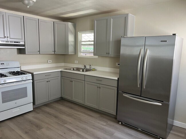 Foto del edificio - 4568-4572 Bancroft St