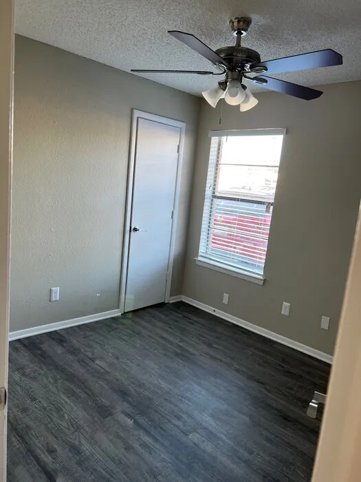 Building Photo - 3008 Sappington Pl