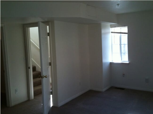 Building Photo - 379 E 600 S