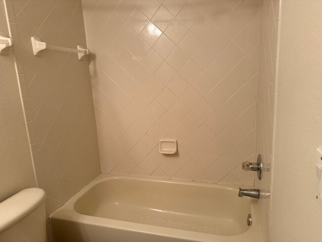 Building Photo - 0 E Orlando St