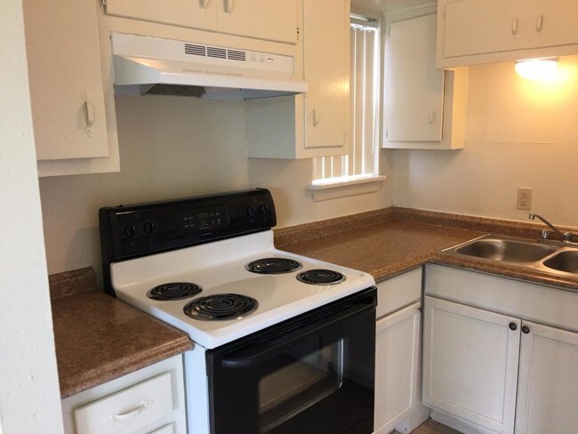 Foto del edificio - 2626 S 85th E Ave #D
