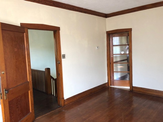 Building Photo - 4435 S Artesian Ave