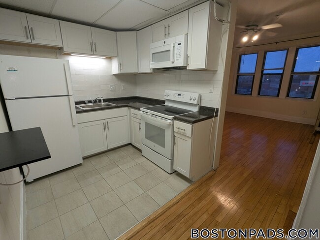 Foto del edificio - 439 Cambridge St