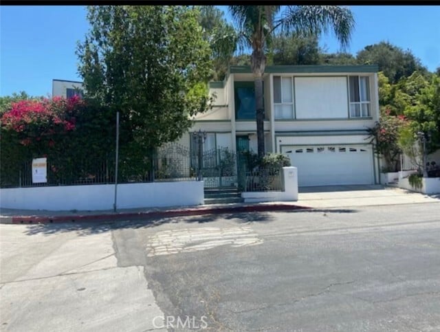 Primary Photo - 17041 Escalon Dr