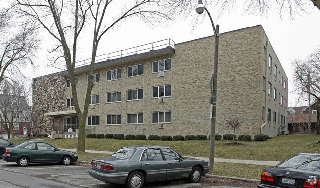 Building Photo - Belleview Park Apartments