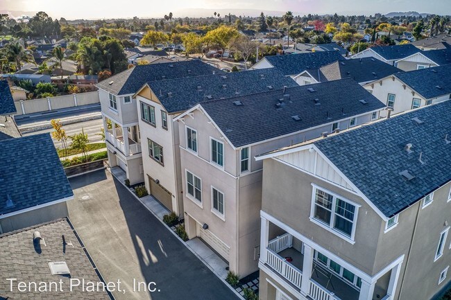 Building Photo - 4 br, 3.5 bath House - 38020 Luma Terrace