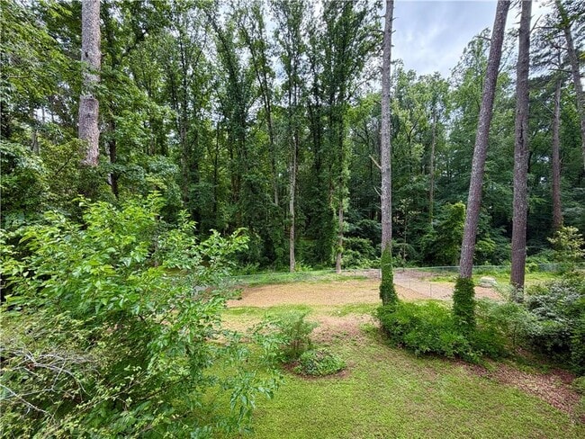 Building Photo - 4135 Hideaway Dr