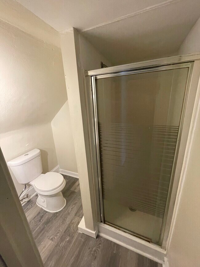 Foto del edificio - 1467 Division St