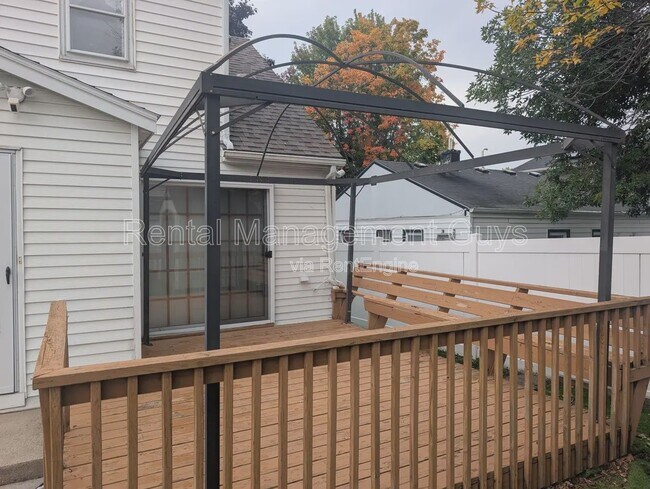 Foto del edificio - 5027 6th St NE