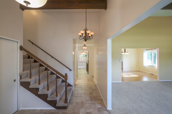 Building Photo - 677 Monterey Dr