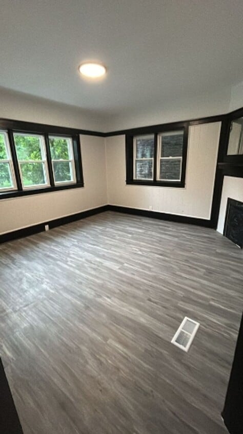 Foto principal - 6109 S Normal Blvd