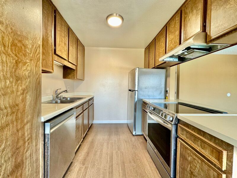 Primary Photo - 9550 Carroll Canyon Rd