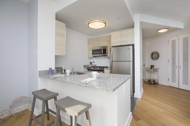 Foto del edificio - 2 bedroom in LONG ISLAND CITY NY 11101