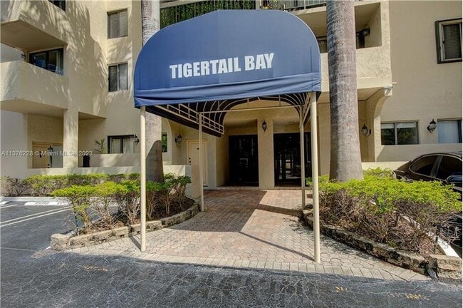 Building Photo - 2715 Tigertail Ave
