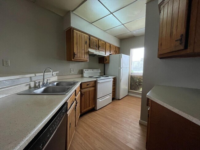 Building Photo - 7405 Avenue X