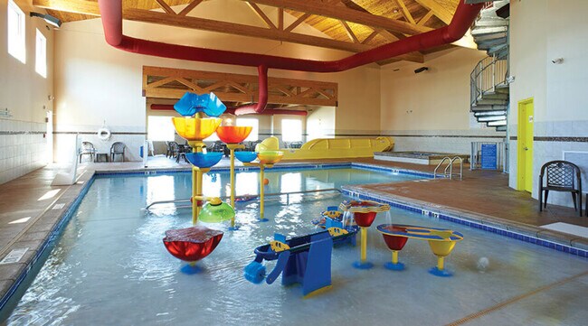 Foto del edificio - 3200 W Russell St