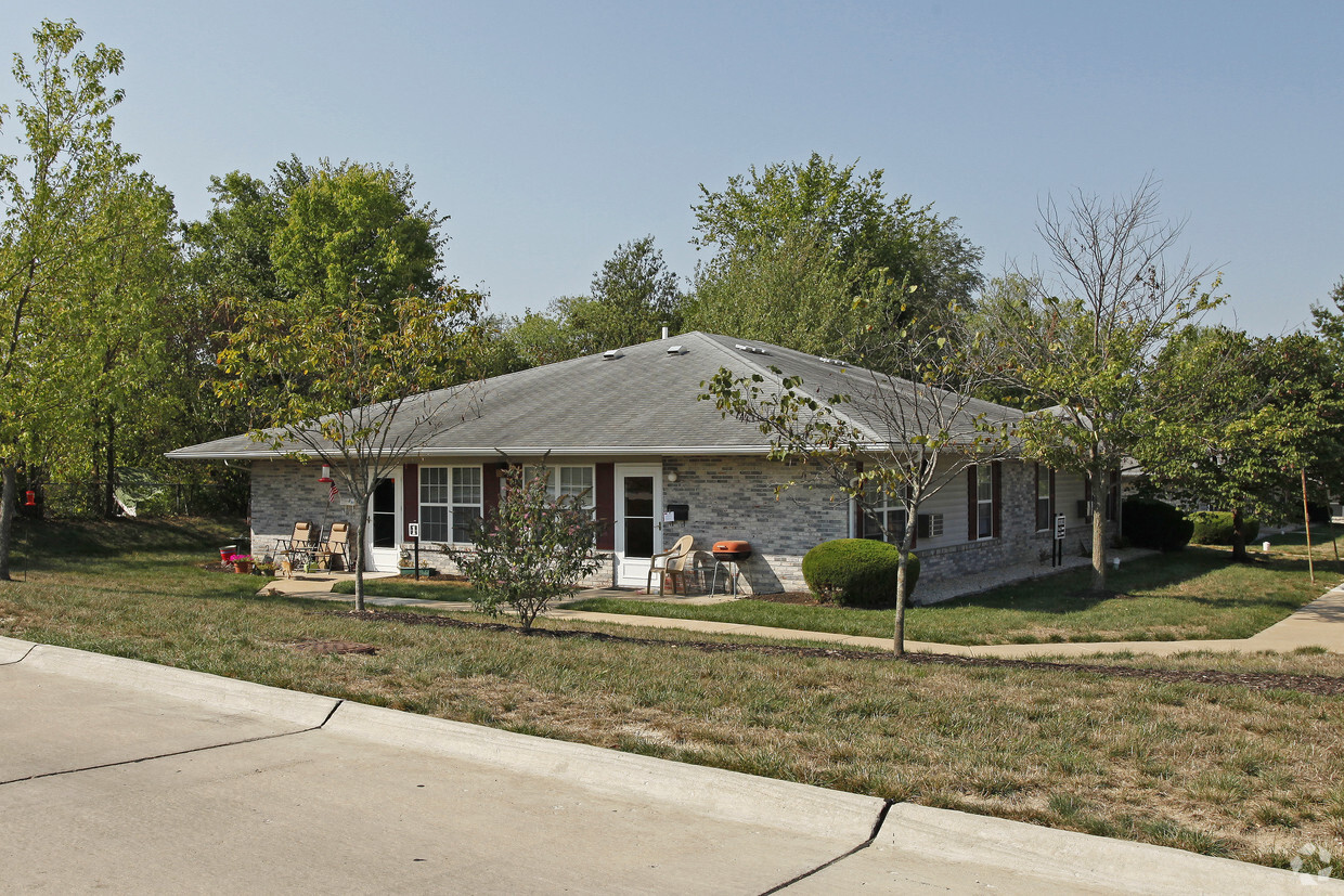 Building Photo - Troy Estates