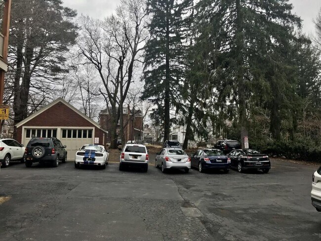 Foto del edificio - 1567 Tibbits  Ave