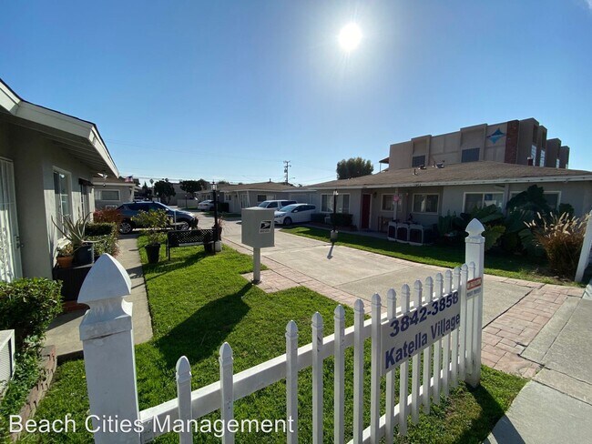 Building Photo - 3842-3858 Katella Ave