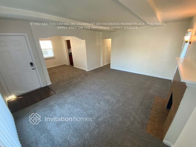 Building Photo - 1626 W 60th Pl