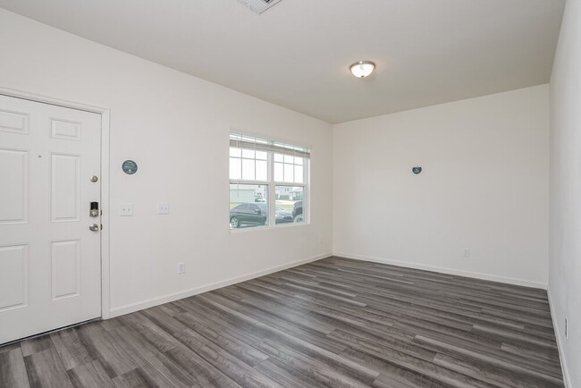 Foto del edificio - 4069 Fringe Tree Ln