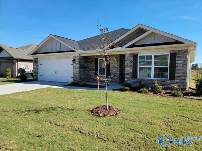 Foto principal - 145 Beaver Brook Pl