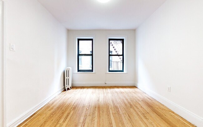 Foto del edificio - Seaman Ave