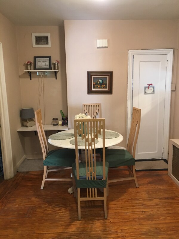 Photo - 2566 Pearsall Ave Apartment