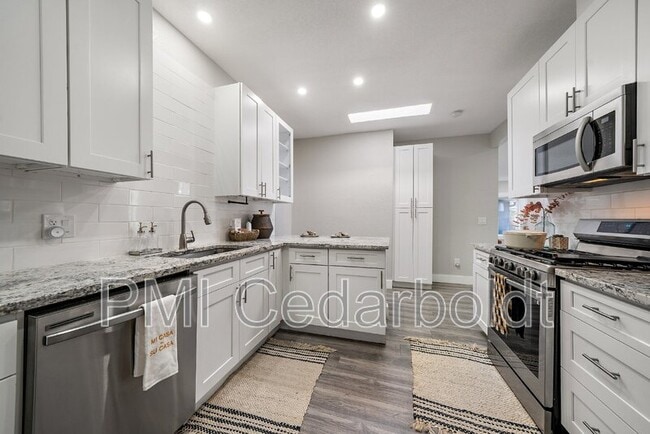 Photo - 2339 S Acoma St Apartment