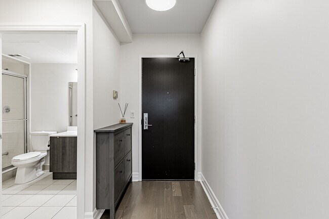 Photo du bâtiment - 8130 Birchmount Rd